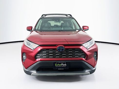 Used 2020 Toyota RAV4 Limited AWD/4WD image 2