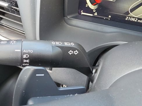 Used 2023 Nissan Rogue Platinum w/ Platinum Premium Package AWD/4WD image 19
