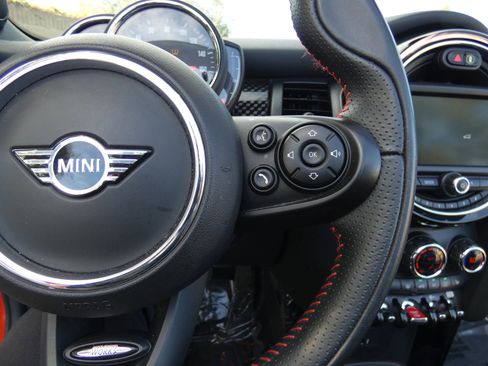 Used 2021 MINI Cooper S image 66