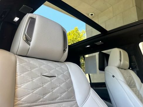 Certified 2026 Cadillac Escalade Platinum Sport AWD/4WD image 17