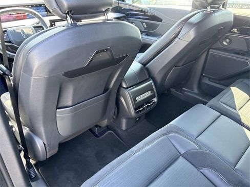 New 2025 Lincoln Nautilus Reserve w/ Jet Appearance Package image 17