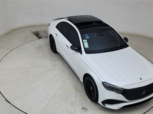 Used 2024 Mercedes-Benz E 450 4MATIC Sedan w/ Airmatic Package image 82