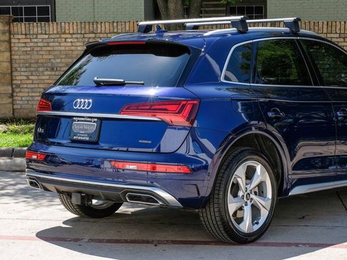 Used 2022 Audi Q5 2.0T Prestige w/ Prestige Package image 16
