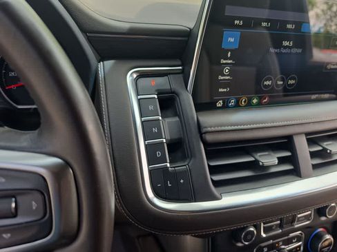Used 2021 Chevrolet Tahoe LT AWD/4WD image 19