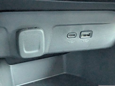 Used 2025 Chevrolet Trax ACTIV w/ Driver Confidence Package FWD image 20