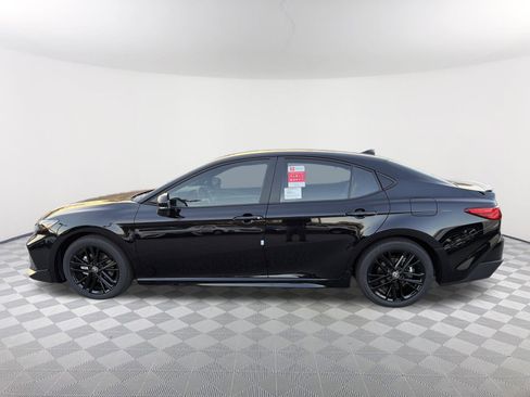 New 2026 Toyota Camry SE image 13