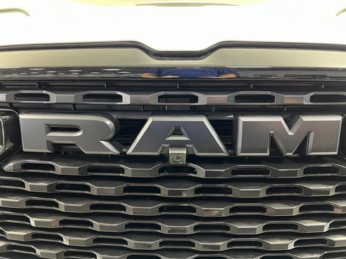 Used 2025 RAM 1500 Big Horn AWD/4WD image 32
