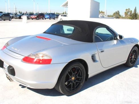 Used 2004 Porsche Boxster S image 3