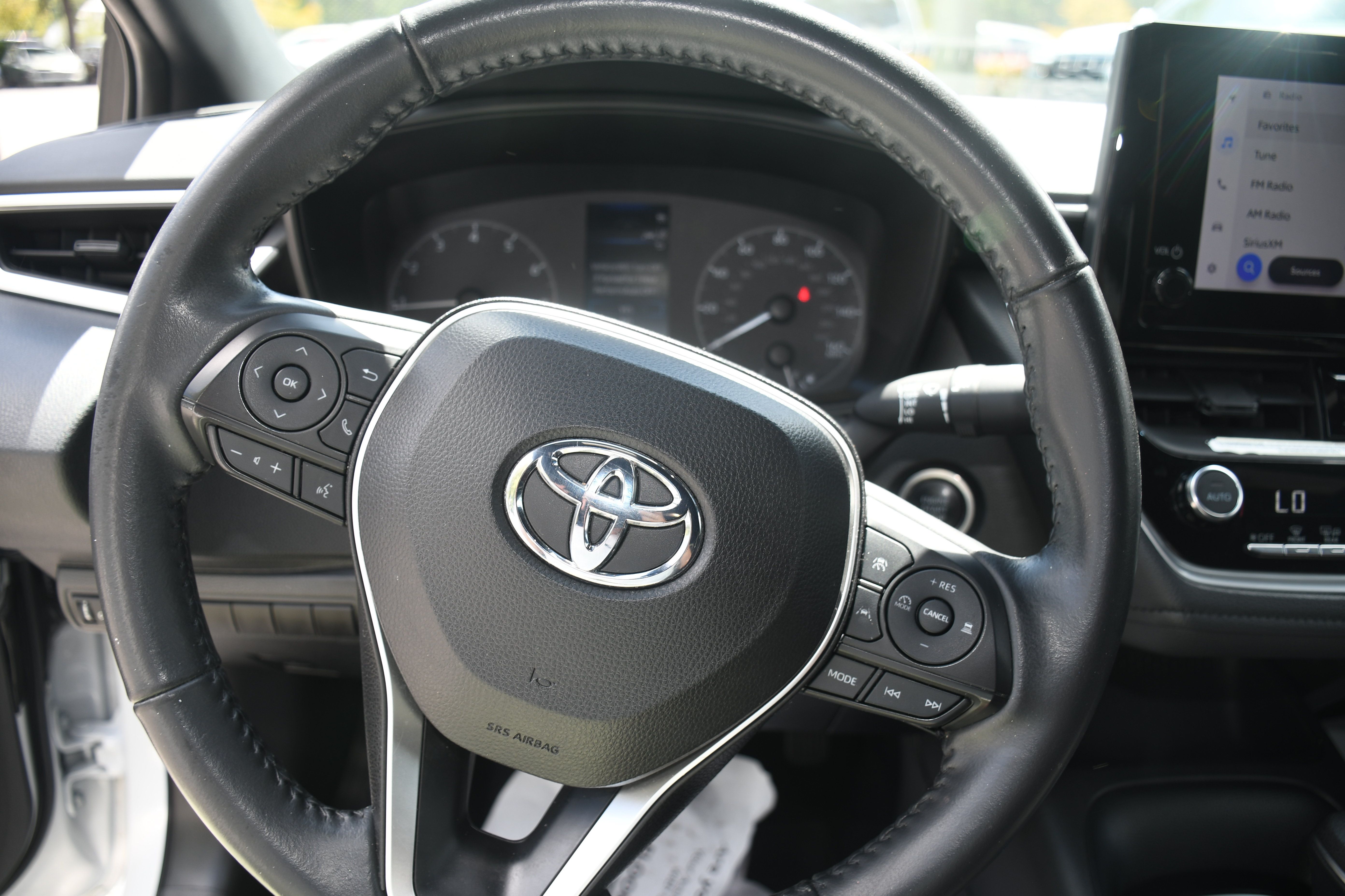Used 2023 Toyota Corolla SE FWD image 12