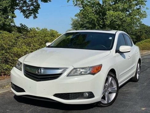 Used 2014 Acura ILX w/ Premium Package image 2
