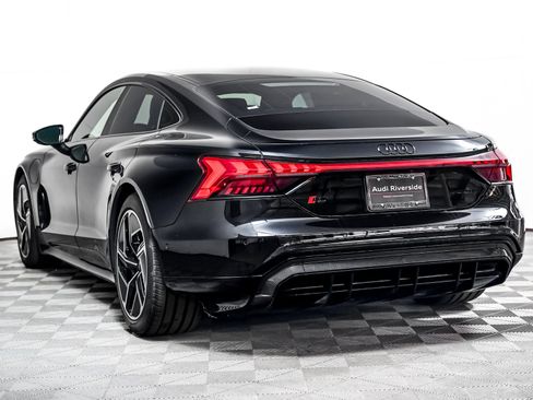 Used 2023 Audi RS e-tron GT w/ Carbon Performance Package AWD/4WD image 2