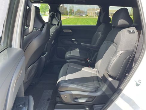 New 2027 Kia Telluride S image 11