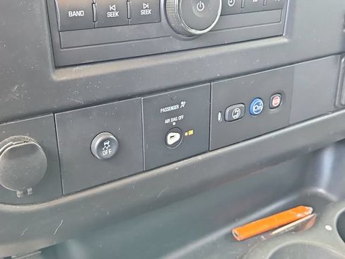 Used 2021 Chevrolet Express 2500 w/ Driver Convenience Package RWD image 22
