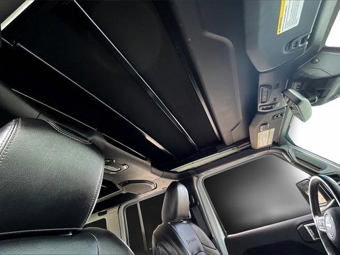 Used 2022 Jeep Wrangler Unlimited Sahara w/ Cold Weather Group image 22