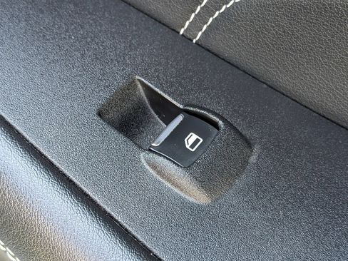 Used 2024 Ford Edge Titanium AWD/4WD image 36