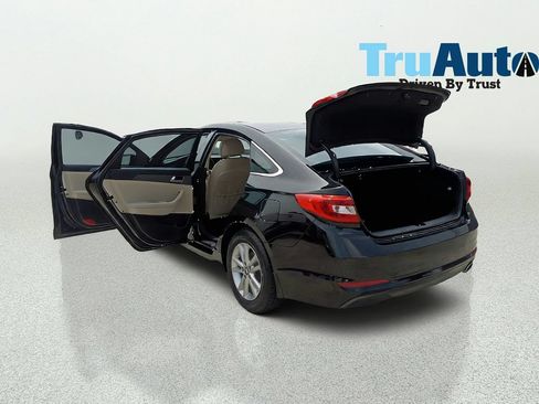 Used 2017 Hyundai Sonata SE FWD image 13
