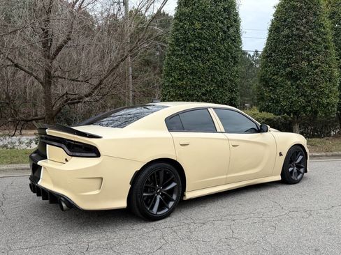 Used 2019 Dodge Charger Scat Pack image 13