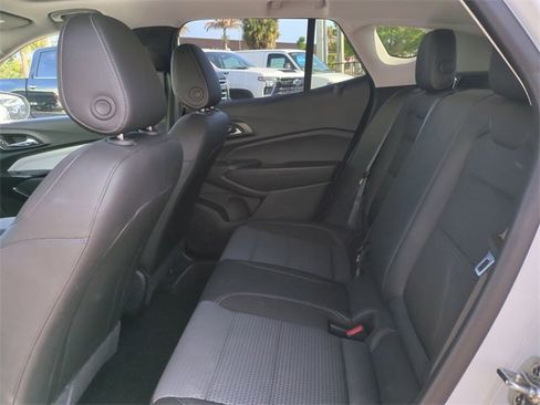 Certified 2024 Chevrolet Trax LT w/ Sunroof Package image 16