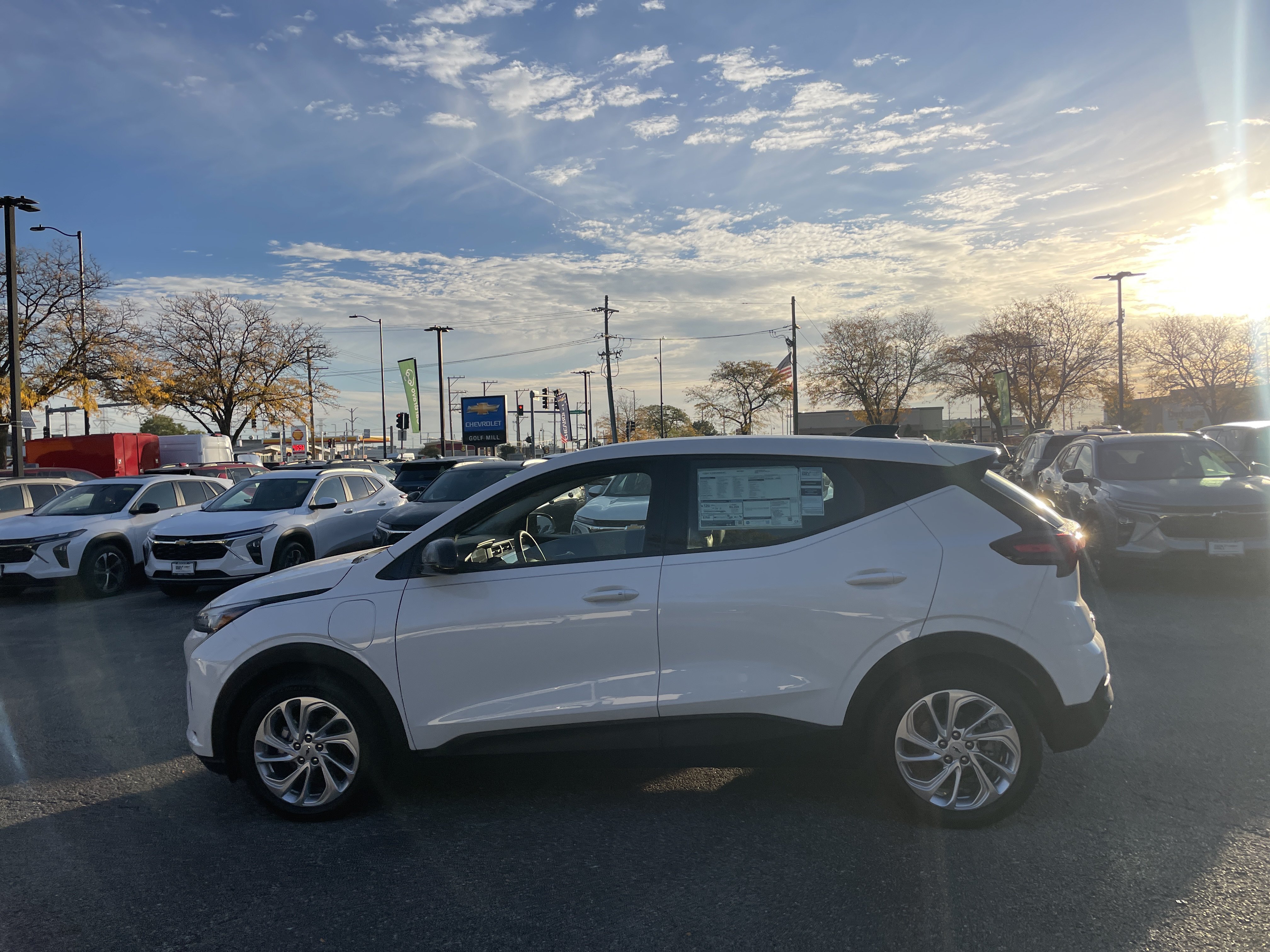 New 2027 Chevrolet Bolt LT w/ Comfort Package FWD image 8