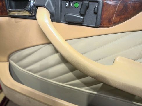 Used 1991 Mercedes-Benz 560 SEC image 40