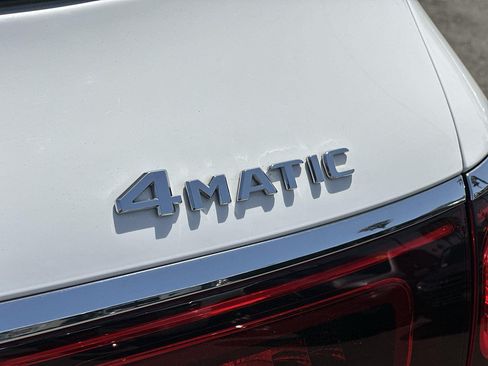 Used 2022 Mercedes-Benz GLS 450 4MATIC image 32