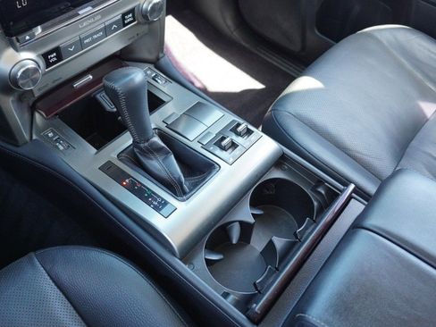 Used 2016 Lexus GX 460 w/ Premium Package image 21