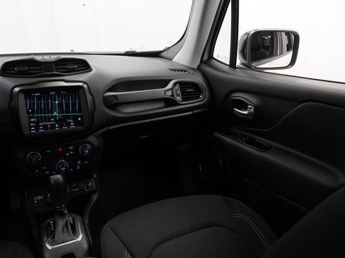 Certified 2023 Jeep Renegade Altitude AWD/4WD image 27
