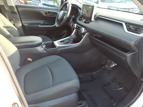 Used 2025 Toyota RAV4 LE AWD/4WD image 26