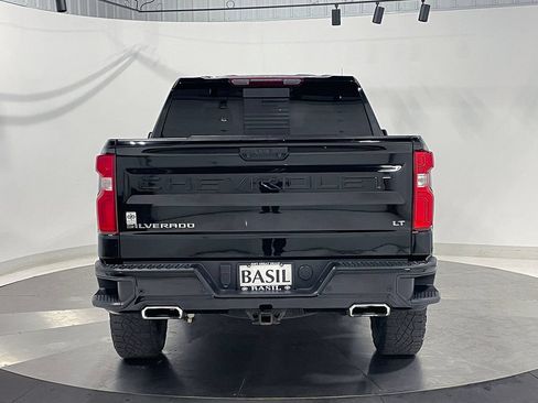 Used 2024 Chevrolet Silverado 1500 LT Trail Boss w/ LT Trail Boss Premium Package AWD/4WD image 12