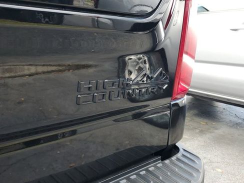 Used 2023 Chevrolet Silverado 1500 High Country image 8