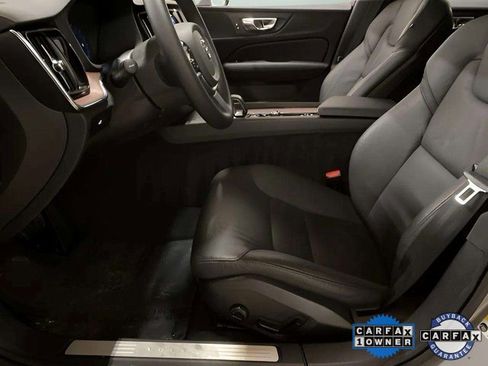 Used 2025 Volvo V60 B5 Cross Country Plus image 66