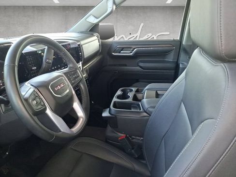 Used 2024 GMC Sierra 1500 SLT w/ X31 Off-Road Package AWD/4WD image 24
