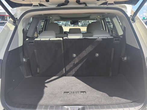 Certified 2024 Toyota Grand Highlander FWD image 13