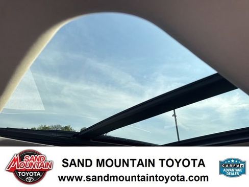 Used 2023 Honda Pilot Elite image 16