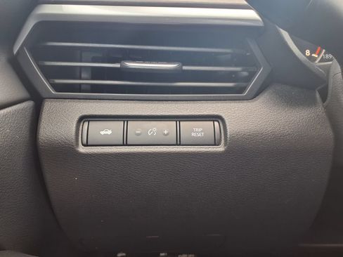 Used 2025 Nissan Altima 2.5 SV FWD image 29