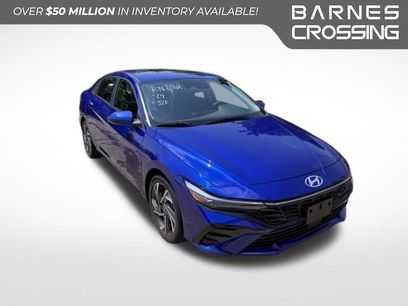 Used 2024 Hyundai Elantra SEL w/ Convenience Package