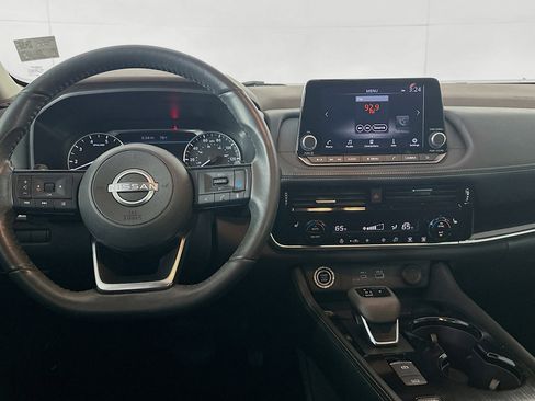 Used 2023 Nissan Rogue SL image 18