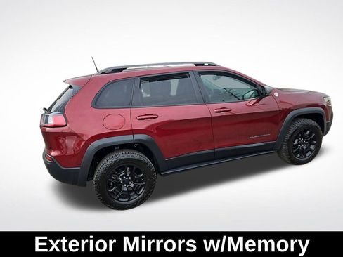 Used 2019 Jeep Cherokee Trailhawk image 10