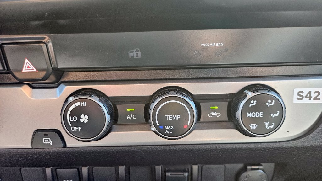 Used 2023 Toyota Tacoma SR RWD image 35