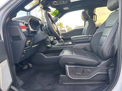 Used 2025 Ford F150 Raptor AWD/4WD image 19