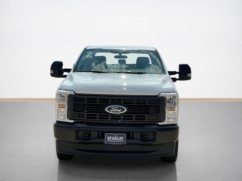 New 2026 Ford F250 XL w/ FX4 Off-Road Package image 2
