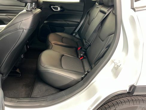 New 2026 Jeep Compass Latitude AWD/4WD image 21