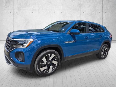 Certified 2026 Volkswagen Atlas Cross Sport SE FWD image 9