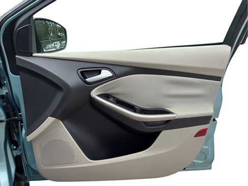 Used 2012 Ford Focus SEL FWD image 32