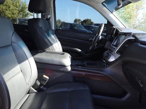 Used 2020 GMC Yukon XL SLT w/ Premium Edition image 15