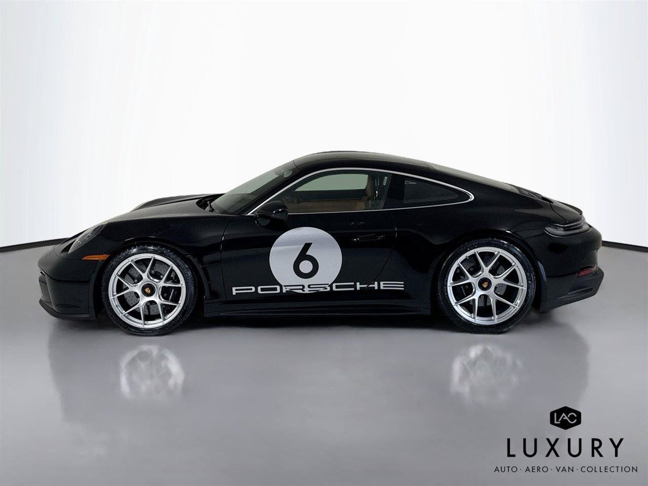 Used 2024 Porsche 911 GT3 RS RWD image 9