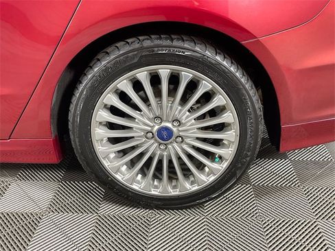 Used 2013 Ford Fusion Titanium image 31