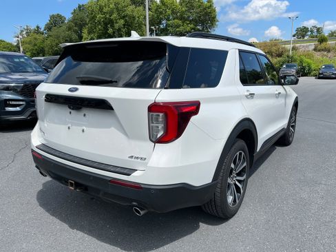 Certified 2022 Ford Explorer ST-Line w/ Class IV Trailer Tow Package AWD/4WD image 8