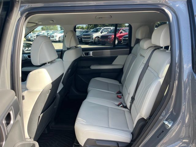 Used 2024 Hyundai Santa Fe SEL FWD image 28