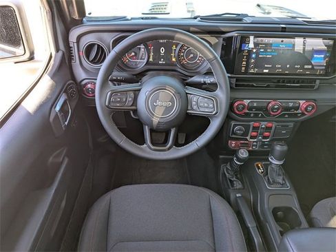 Used 2025 Jeep Gladiator Rubicon image 15